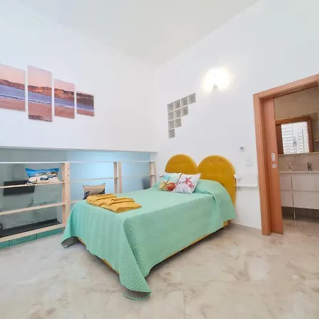 Apartamento T1 - Composto Por Quarto, Casa De Banho E Cozinha Ideal Para 1 Casal De Ferias Guest house
