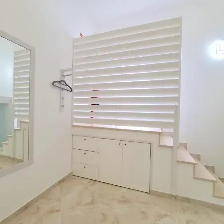 Guest house Apartamento T1 - Composto Por Quarto, Casa De Banho E Cozinha Ideal Para 1 Casal De Ferias