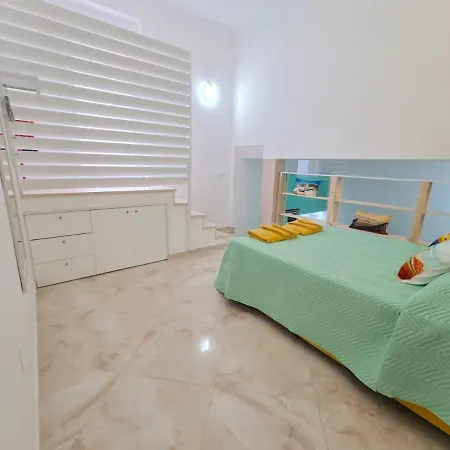 Guest house Apartamento T1 - Composto Por Quarto, Casa De Banho E Cozinha Ideal Para 1 Casal De Ferias